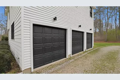 420 Maple Avenue S, Flanders, NY 11901 - Photo 26