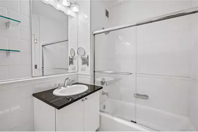 1 Scarsdale Road #613, Tuckahoe, NY 10707 - Photo 14