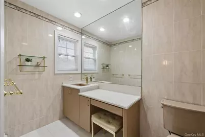 192 Split Rock Road, Syosset, NY 11791 - Photo 26