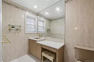 192 Split Rock Rd, Syosset, NY 11791 - Photo 26