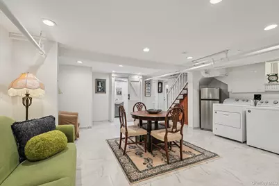 194 Valentine Street, Yonkers, NY 10704 - Photo 20