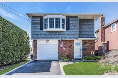 12 Spring Street, Lindenhurst, NY 11757 - Photo 1