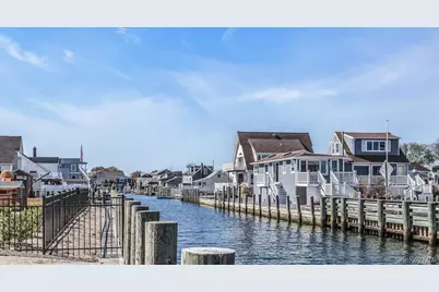 12 Spring Street, Lindenhurst, NY 11757 - Photo 26