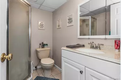 12 Spring Street, Lindenhurst, NY 11757 - Photo 22