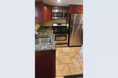 8 Roswell Ave, Oceanside, NY 11572 - Photo 4