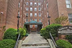 2107 Wallace Ave, Bronx, NY 10462 - Photo 1