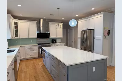 11 Putnam Avenue, Jericho, NY 11753 - Photo 8