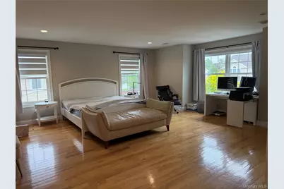 11 Putnam Avenue, Jericho, NY 11753 - Photo 10