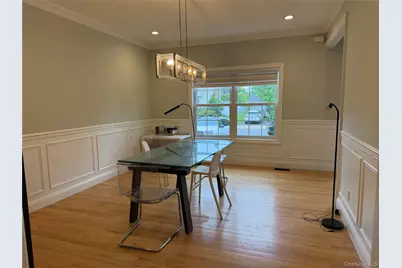 11 Putnam Avenue, Jericho, NY 11753 - Photo 6