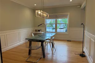 11 Putnam Ave, Jericho, NY 11753 - Photo 6