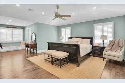 101 Hayrick Lane, Commack, NY 11725 - Photo 22
