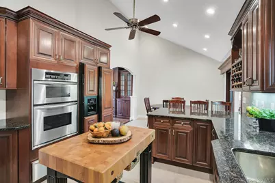 101 Hayrick Lane, Commack, NY 11725 - Photo 18