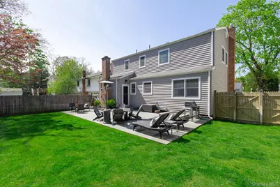 5 Regina Court, Huntington Station, NY 11746 - Photo 24