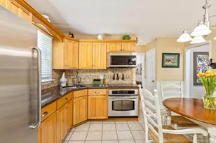 5 Regina Ct, Huntington Station, NY 11746 - Photo 8