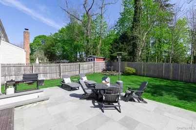 5 Regina Court, Huntington Station, NY 11746 - Photo 28