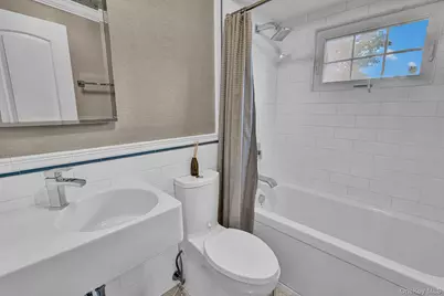 27 McGaw Avenue, Lake Grove, NY 11755 - Photo 18