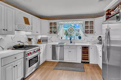 27 McGaw Avenue, Lake Grove, NY 11755 - Photo 12