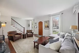 945 Harrison Dr, Centerport, NY 11721 - Photo 4