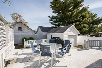 89 Bellevue Avenue, Oceanside, NY 11572 - Photo 24