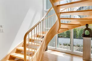 1 Carver St, Sag Harbor, NY 11963 - Photo 10