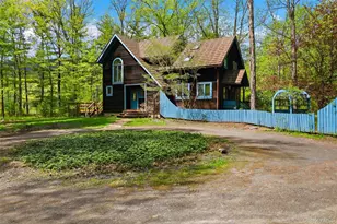 99 Wildflower Ln, Shokan, NY 12481 - Photo 2