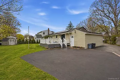 162 Parkwood Drive, Shirley, NY 11967 - Photo 24
