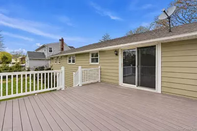 162 Parkwood Drive, Shirley, NY 11967 - Photo 22