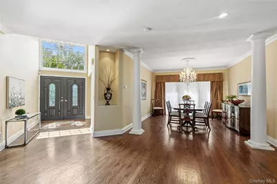 185 Sagamore Drive, Plainview, NY 11803 - Photo 6
