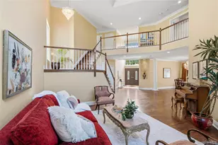 185 Sagamore Dr, Plainview, NY 11803 - Photo 12