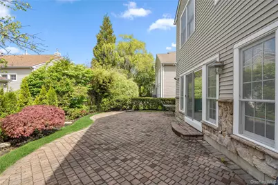 185 Sagamore Drive, Plainview, NY 11803 - Photo 38