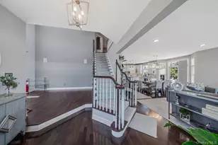 9 Sunset Ln, Patchogue, NY 11772 - Photo 4