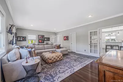9 Sunset Lane, Patchogue, NY 11772 - Photo 18