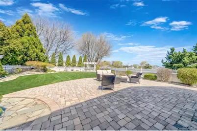 9 Sunset Lane, Patchogue, NY 11772 - Photo 38
