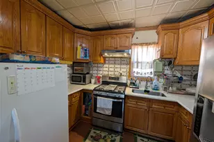 216 N Ocean Ave, Freeport, NY 11520 - Photo 8