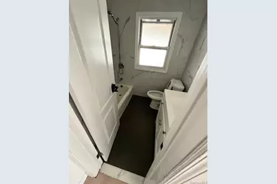 345 Walton Street, West Hempstead, NY 11552 - Photo 20