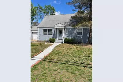 345 Walton Street, West Hempstead, NY 11552 - Photo 2