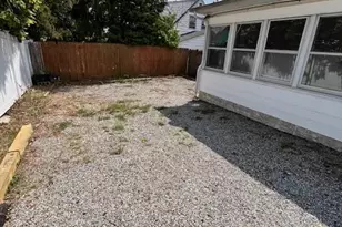 345 Walton St, West Hempstead, NY 11552 - Photo 26