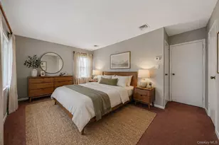 7 Carriage Ct, Dix Hills, NY 11746 - Photo 16