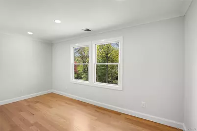 206 Beverly Road, Huntington Station, NY 11746 - Photo 22