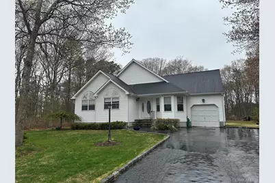 3 Horseshoe Lane, Center Moriches, NY 11934 - Photo 1