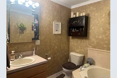 3 Horseshoe Lane, Center Moriches, NY 11934 - Photo 12