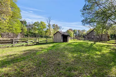[Address not provided], Locust Valley, NY 11560 - Photo 22