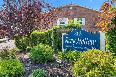 460 Old Town Road #13K, Port Jefferson Station, NY 11776 - Photo 2