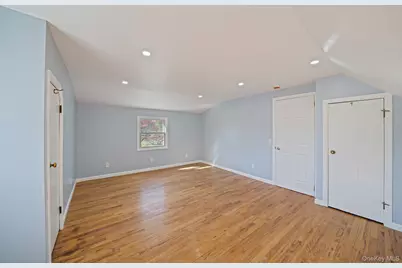 150 Spur Drive S, Bay Shore, NY 11706 - Photo 18