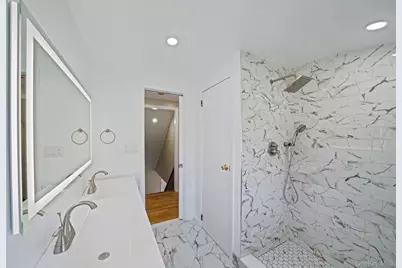 150 Spur Drive S, Bay Shore, NY 11706 - Photo 14