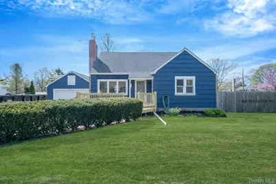 150 Spur Drive S, Bay Shore, NY 11706 - Photo 22