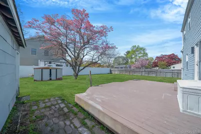 150 Spur Drive S, Bay Shore, NY 11706 - Photo 26