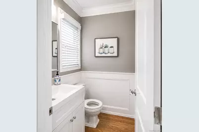 109 Aspen Drive E, Woodbury, NY 11797 - Photo 6