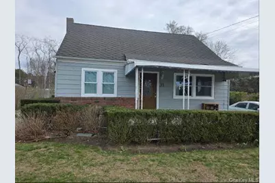 33 Brown Street, Riverhead, NY 11901 - Photo 1
