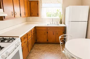 11 Bedford St, Wyandanch, NY 11798 - Photo 6